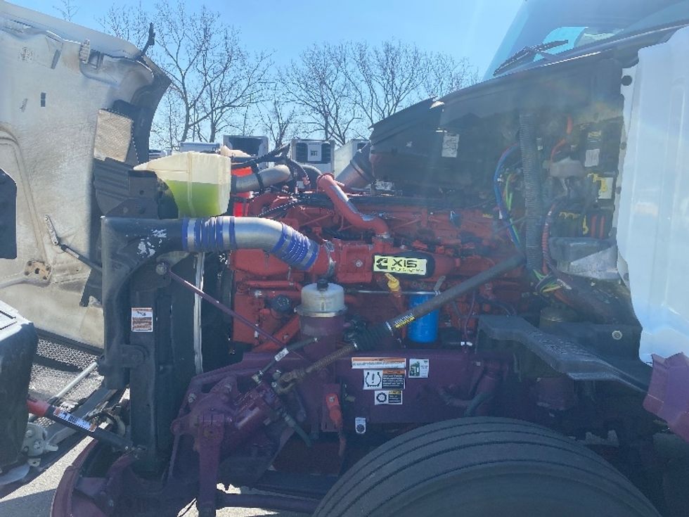 Sleeper Tractor-Heavy Duty Tractors-Peterbilt-2020-579-Jessup-MD-245,602\n\t\tmiles-$ 65,000 - Image 21