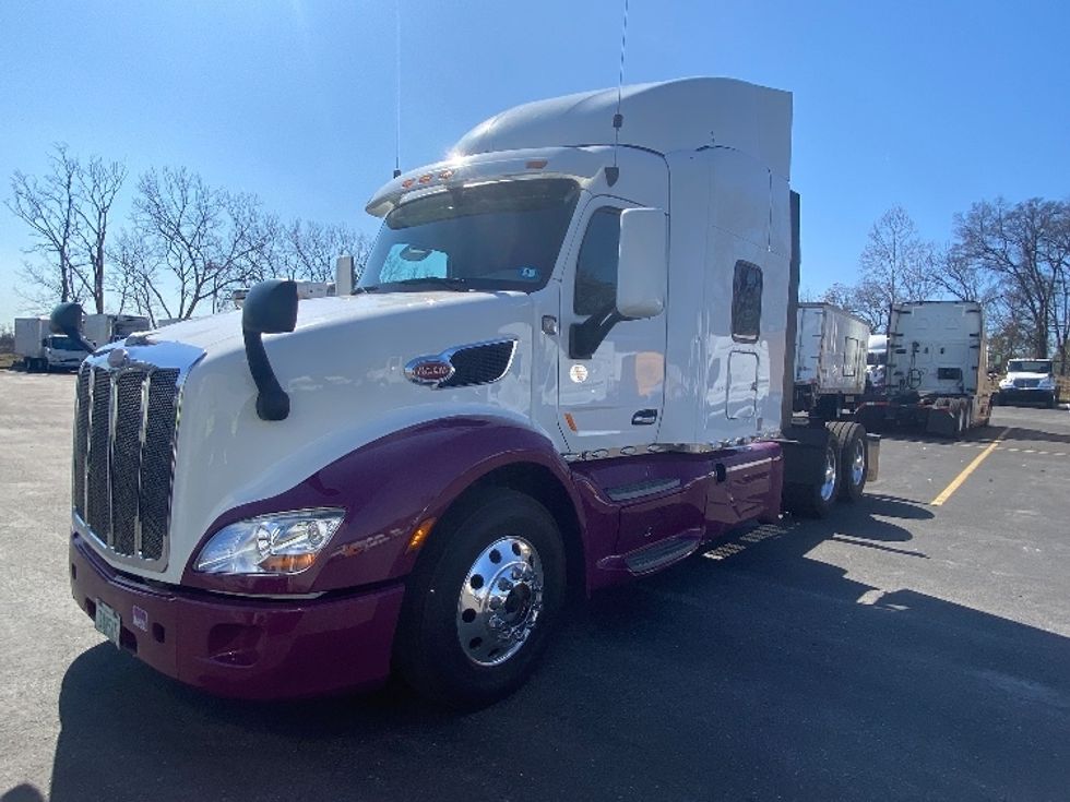 Sleeper Tractor-Heavy Duty Tractors-Peterbilt-2020-579-Jessup-MD-247,400\n\t\tmiles-$ 71,250 - Image 3