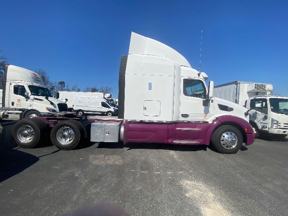 Sleeper Tractor-Heavy Duty Tractors-Peterbilt-2020-579-Jessup-MD-247,400\n\t\tmiles-$ 71,250 - Image 8