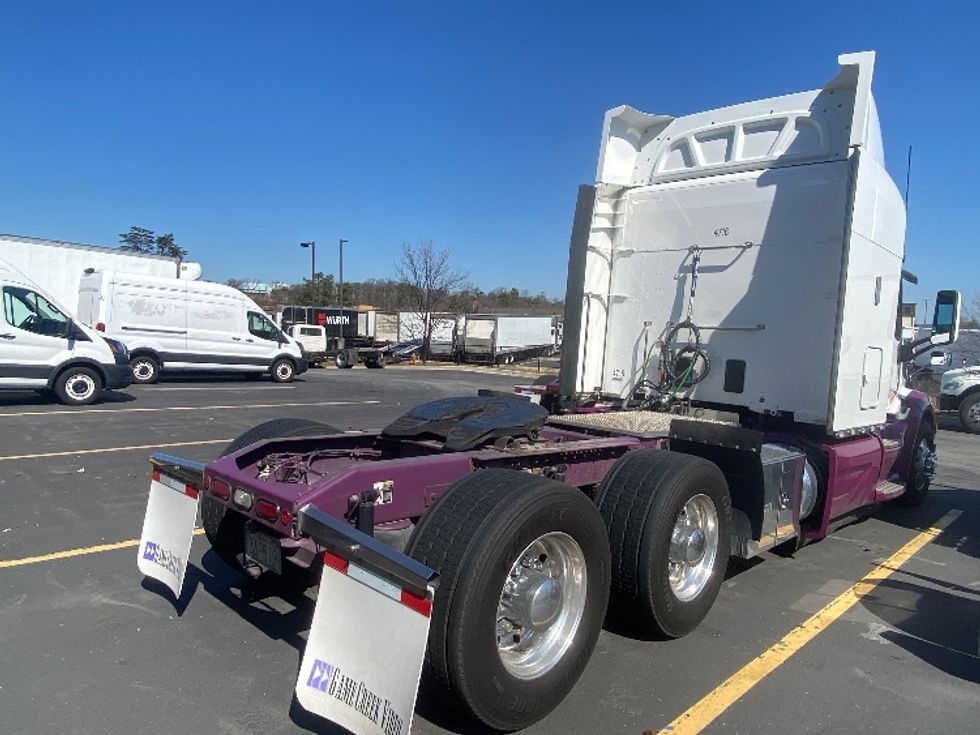 Sleeper Tractor-Heavy Duty Tractors-Peterbilt-2020-579-Jessup-MD-252,069\n\t\tmiles-$ 64,750 - Image 7