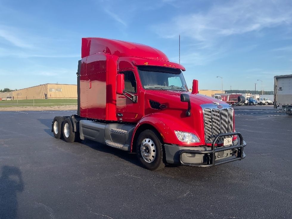 Sleeper Tractor-Heavy Duty Tractors-Peterbilt-2020-579-La Vergne-TN-421,176\n\t\tmiles-$ 61,500 - Image 1