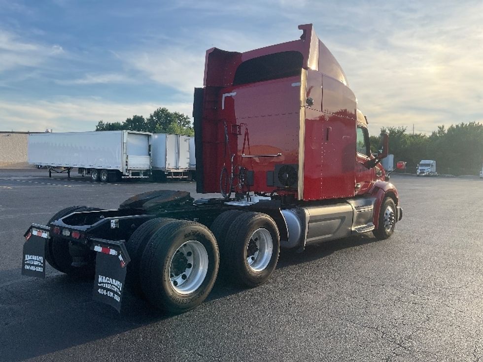 Sleeper Tractor-Heavy Duty Tractors-Peterbilt-2020-579-La Vergne-TN-421,176\n\t\tmiles-$ 61,500 - Image 7
