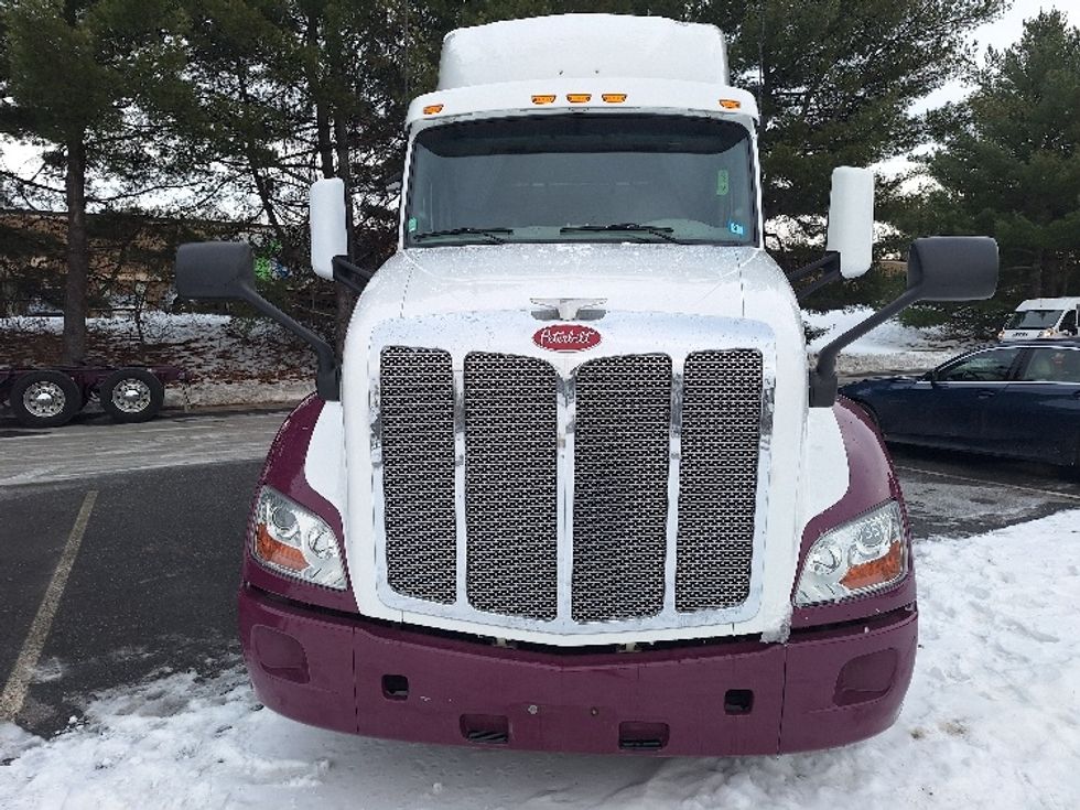 Sleeper Tractor-Heavy Duty Tractors-Peterbilt-2020-579-Londonderry-NH-157,220\n\t\tmiles-$ 79,750 - Image 2