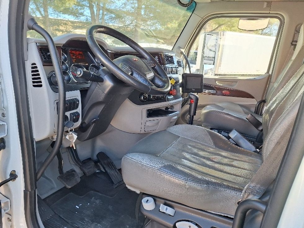 Sleeper Tractor-Heavy Duty Tractors-Peterbilt-2020-579-Londonderry-NH-248,018\n\t\tmiles-$ 71,250 - Image 10