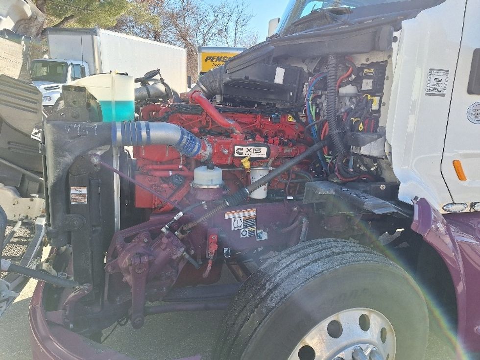 Sleeper Tractor-Heavy Duty Tractors-Peterbilt-2020-579-Londonderry-NH-248,018\n\t\tmiles-$ 71,250 - Image 21