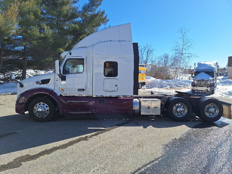 Sleeper Tractor-Heavy Duty Tractors-Peterbilt-2020-579-Londonderry-NH-248,018\n\t\tmiles-$ 71,250 - Image 4
