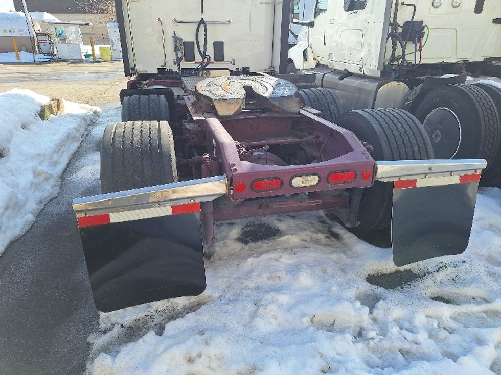 Sleeper Tractor-Heavy Duty Tractors-Peterbilt-2020-579-Londonderry-NH-248,018\n\t\tmiles-$ 71,250 - Image 6