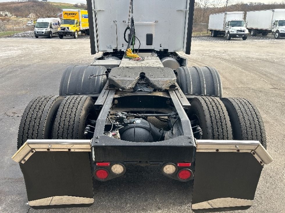 Sleeper Tractor-Heavy Duty Tractors-Peterbilt-2020-579-Mount Pleasant-PA-170,727\n\t\tmiles-$ 70,000 - Image 6