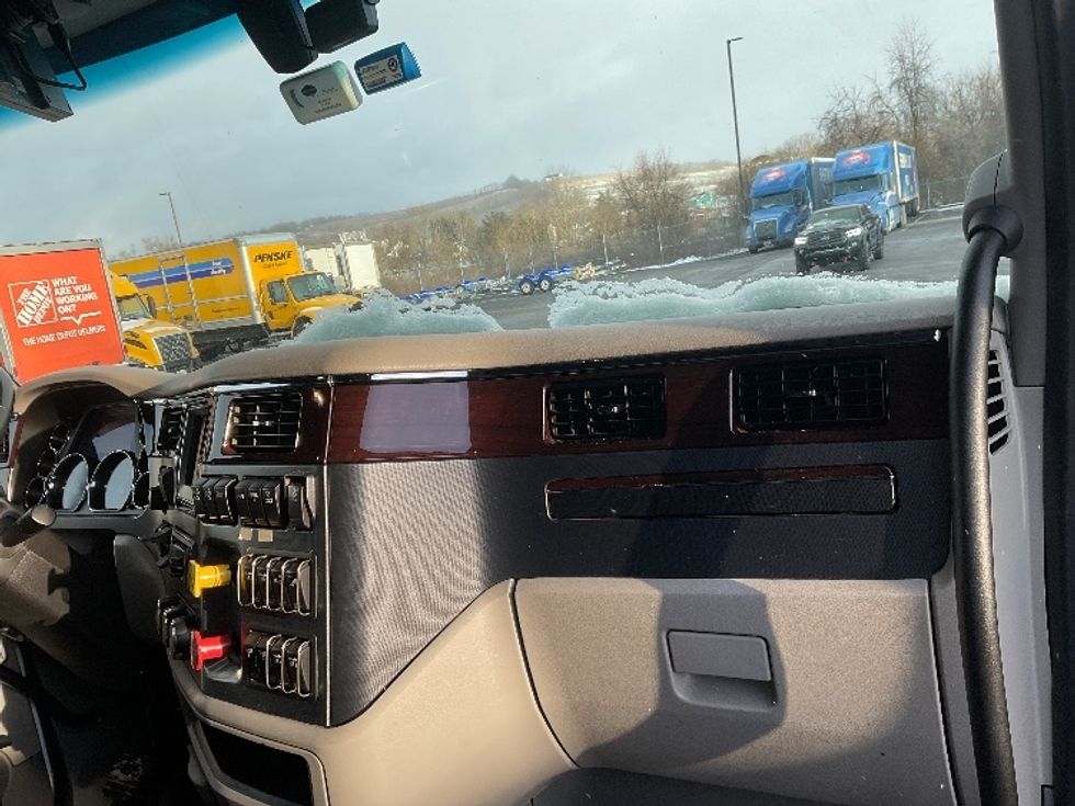 Sleeper Tractor-Heavy Duty Tractors-Peterbilt-2020-579-Mount Pleasant-PA-250,292\n\t\tmiles-$ 62,750 - Image 14