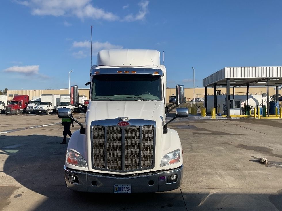 Sleeper Tractor-Heavy Duty Tractors-Peterbilt-2020-579-Nashville (Mount Juliet)-TN-150,504\n\t\tmiles-$ 80,750 - Image 2