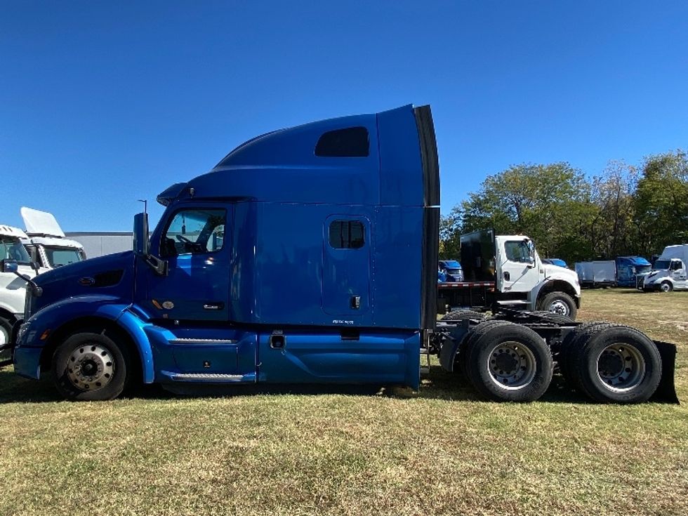 2020 Peterbilt 579 Sleeper Tractor