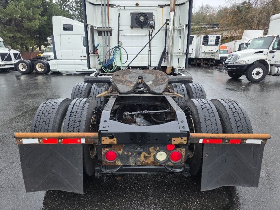 Sleeper Tractor-Heavy Duty Tractors-Volvo-2016-VNL64T670-Tukwila-WA-364,455\n\t\tmiles-$ 46,750 - Image 6