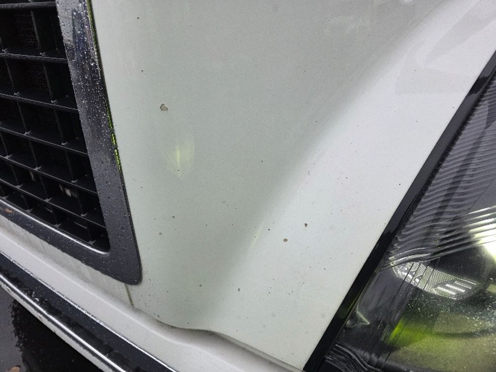 Sleeper Tractor-Heavy Duty Tractors-Volvo-2016-VNL64T670-Tukwila-WA-548,996\n\t\tmiles-$ 42,500 - Image 22