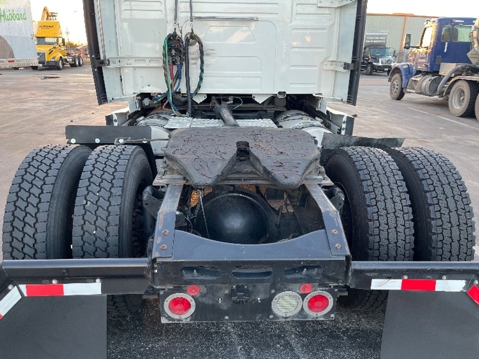 Sleeper Tractor-Heavy Duty Tractors-Volvo-2019-VNL42760-San Antonio-TX-674,133\n\t\tmiles-$ 43,000 - Image 6