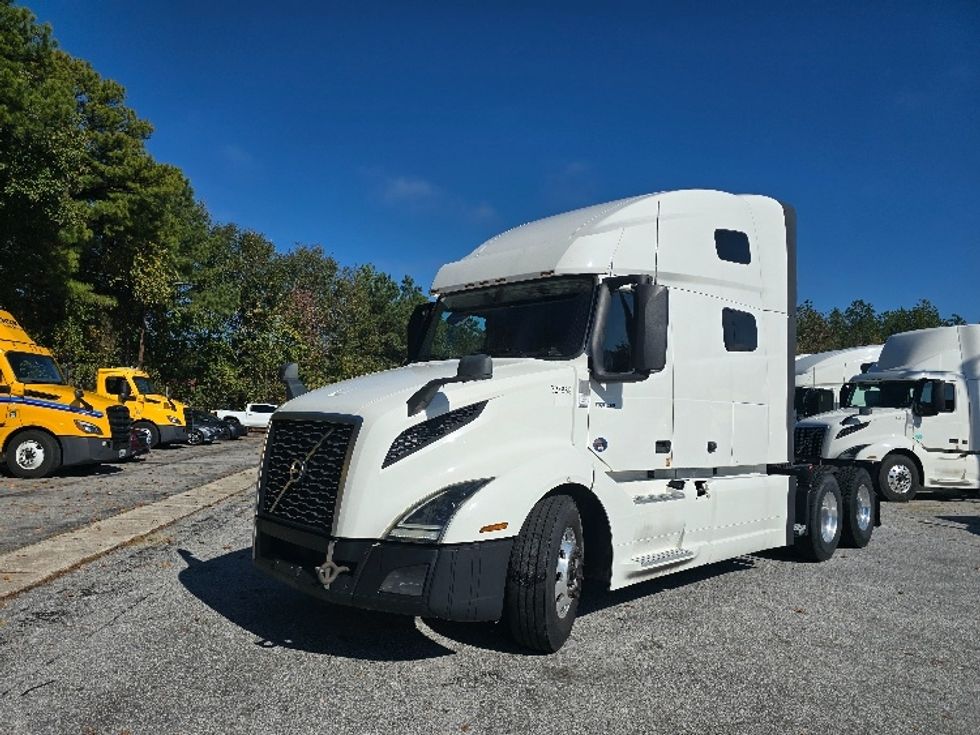 Sleeper Tractor-Heavy Duty Tractors-Volvo-2019-VNL64760-Atlanta (Conyers)-GA-597,641\n\t\tmiles-$ 59,250 - Image 3