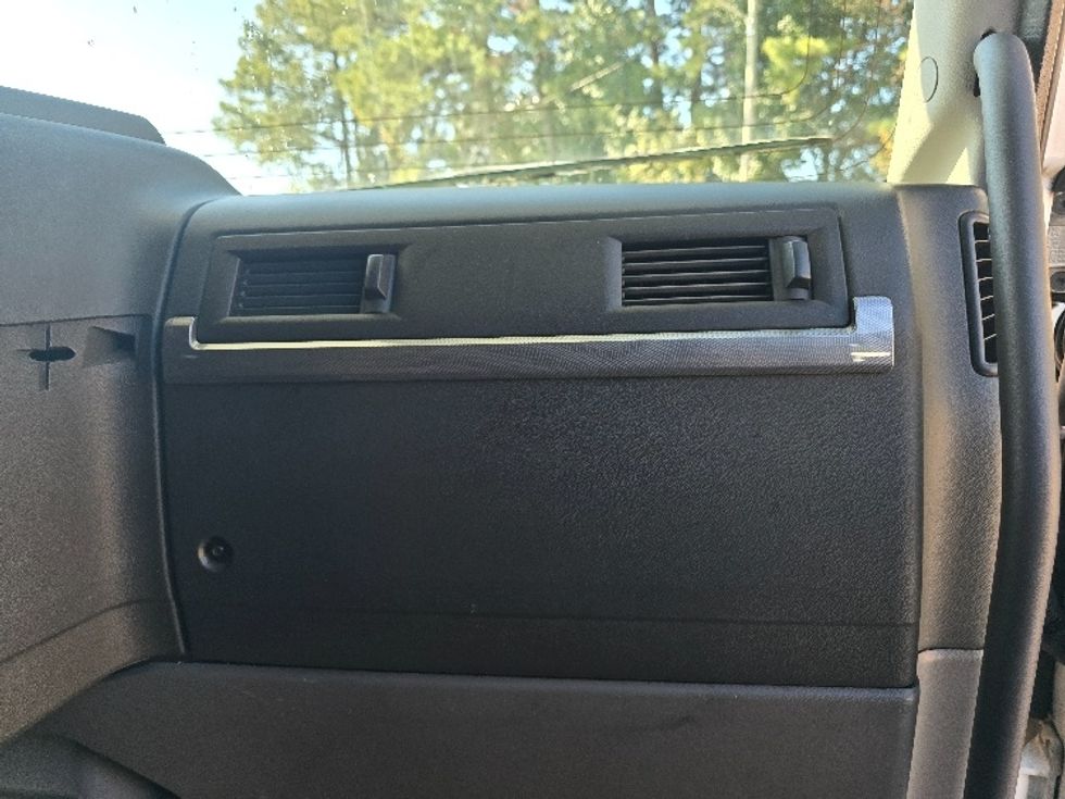 Sleeper Tractor-Heavy Duty Tractors-Volvo-2019-VNL64760-Atlanta (Conyers)-GA-626,327\n\t\tmiles-$ 57,500 - Image 14