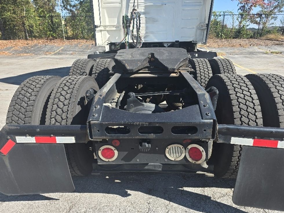 Sleeper Tractor-Heavy Duty Tractors-Volvo-2019-VNL64760-Atlanta (Conyers)-GA-630,002\n\t\tmiles-$ 56,500 - Image 6