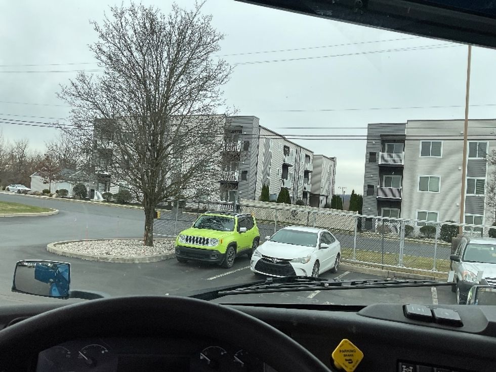 Sleeper Tractor-Heavy Duty Tractors-Volvo-2019-VNL64760-Bethlehem-PA-223,307\n\t\tmiles-$ 74,000 - Image 11