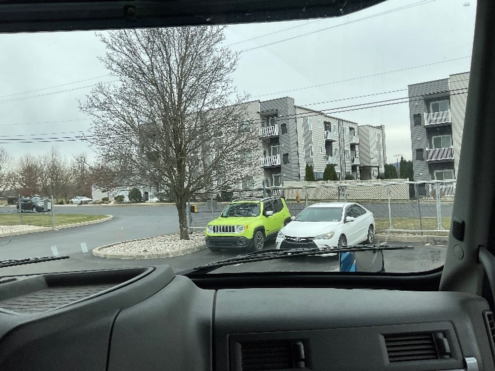 Sleeper Tractor-Heavy Duty Tractors-Volvo-2019-VNL64760-Bethlehem-PA-223,307\n\t\tmiles-$ 74,000 - Image 14