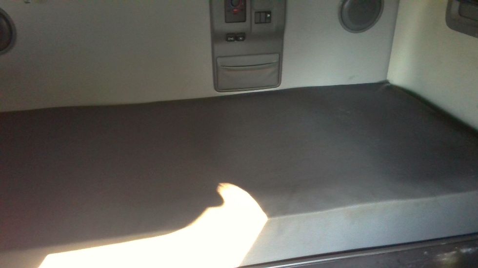 Sleeper Tractor-Heavy Duty Tractors-Volvo-2019-VNL64760-Boaz-AL-514,507\n\t\tmiles-$ 54,250 - Image 17