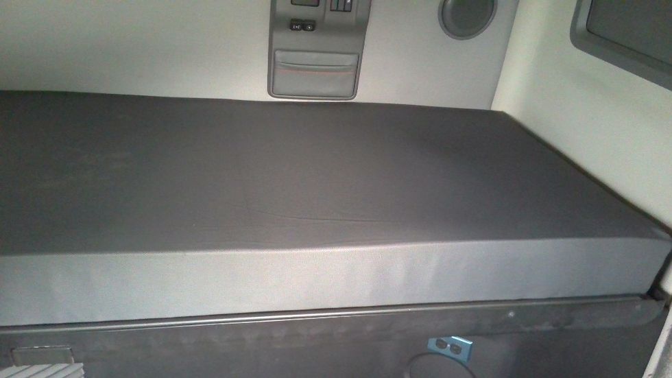 Sleeper Tractor-Heavy Duty Tractors-Volvo-2019-VNL64760-Boaz-AL-621,231\n\t\tmiles-$ 48,000 - Image 16