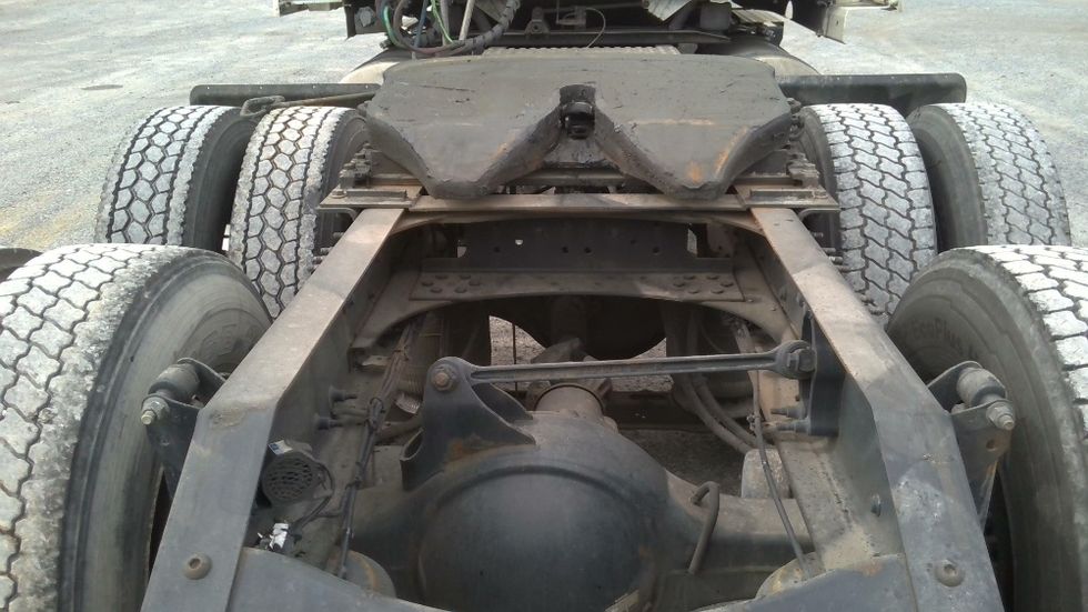 Sleeper Tractor-Heavy Duty Tractors-Volvo-2019-VNL64760-Boaz-AL-621,231\n\t\tmiles-$ 48,000 - Image 6