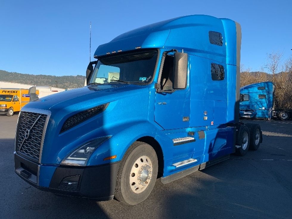 2019 Volvo Truck VNL photo 3