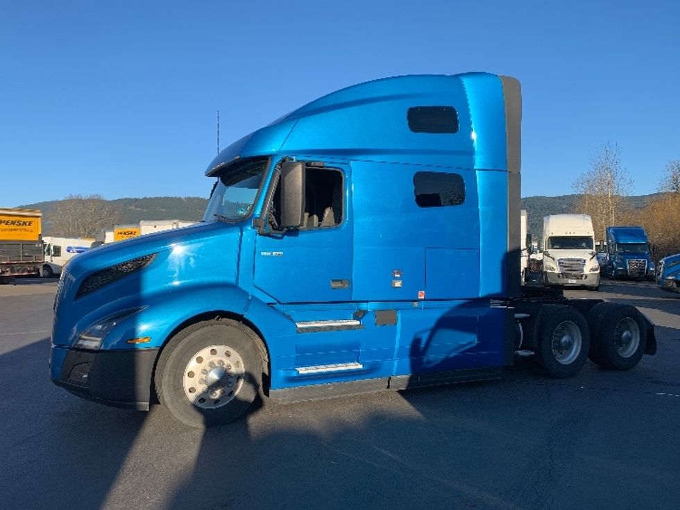 2019 Volvo Truck VNL photo 4