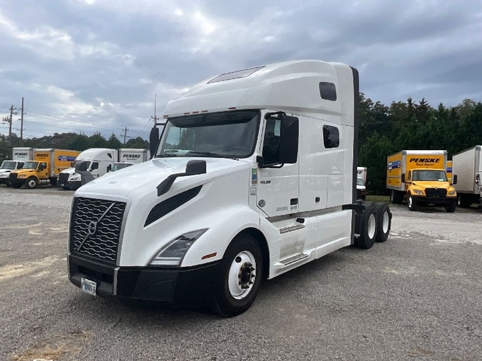 2019 Volvo Truck VNL photo 3