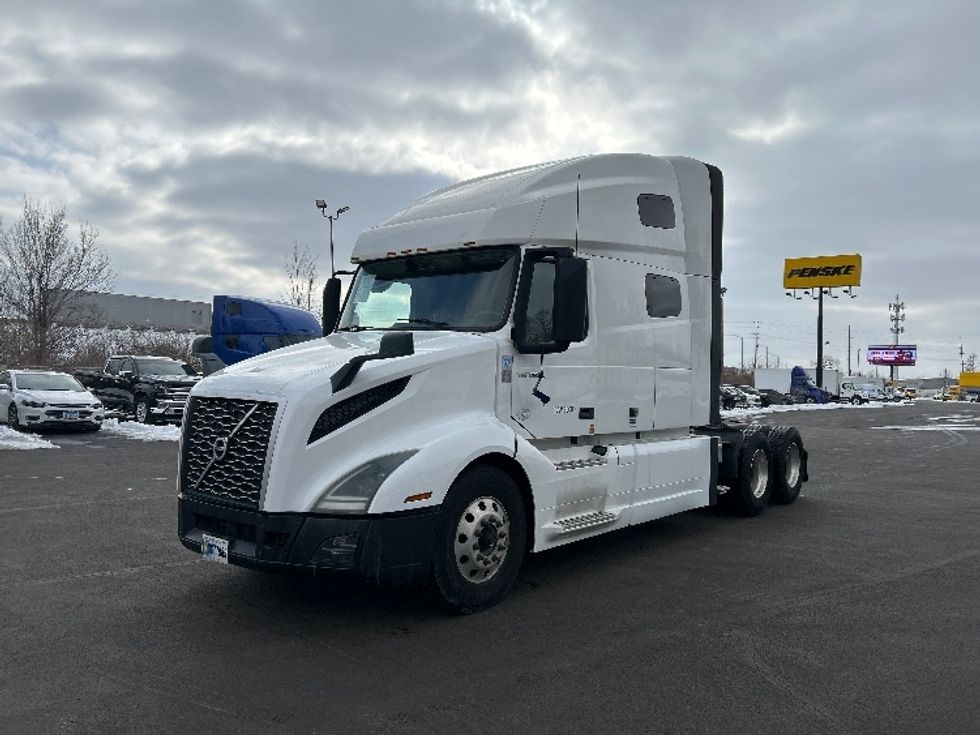 Sleeper Tractor-Heavy Duty Tractors-Volvo-2019-VNL64760-Indianapolis-IN-606,396\n\t\tmiles-$ 50,750 - Image 3