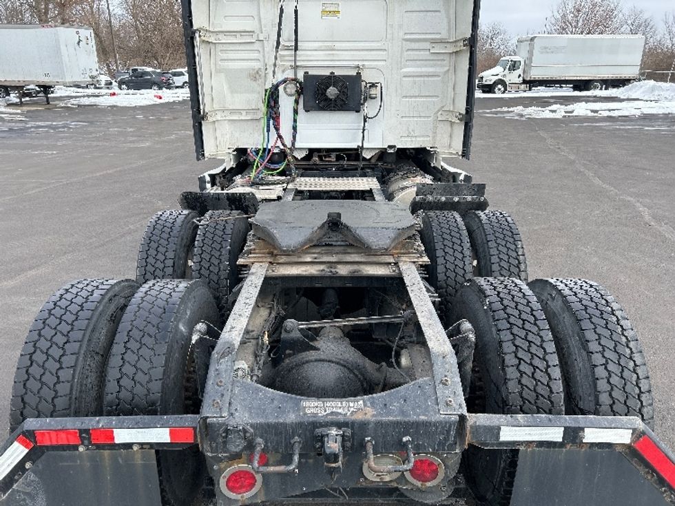Sleeper Tractor-Heavy Duty Tractors-Volvo-2019-VNL64760-Indianapolis-IN-606,396\n\t\tmiles-$ 50,750 - Image 6