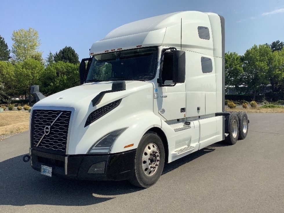 Sleeper Tractor-Heavy Duty Tractors-Volvo-2019-VNL64760-Lacey-WA-494,357\n\t\tmiles-$ 72,000 - Image 3