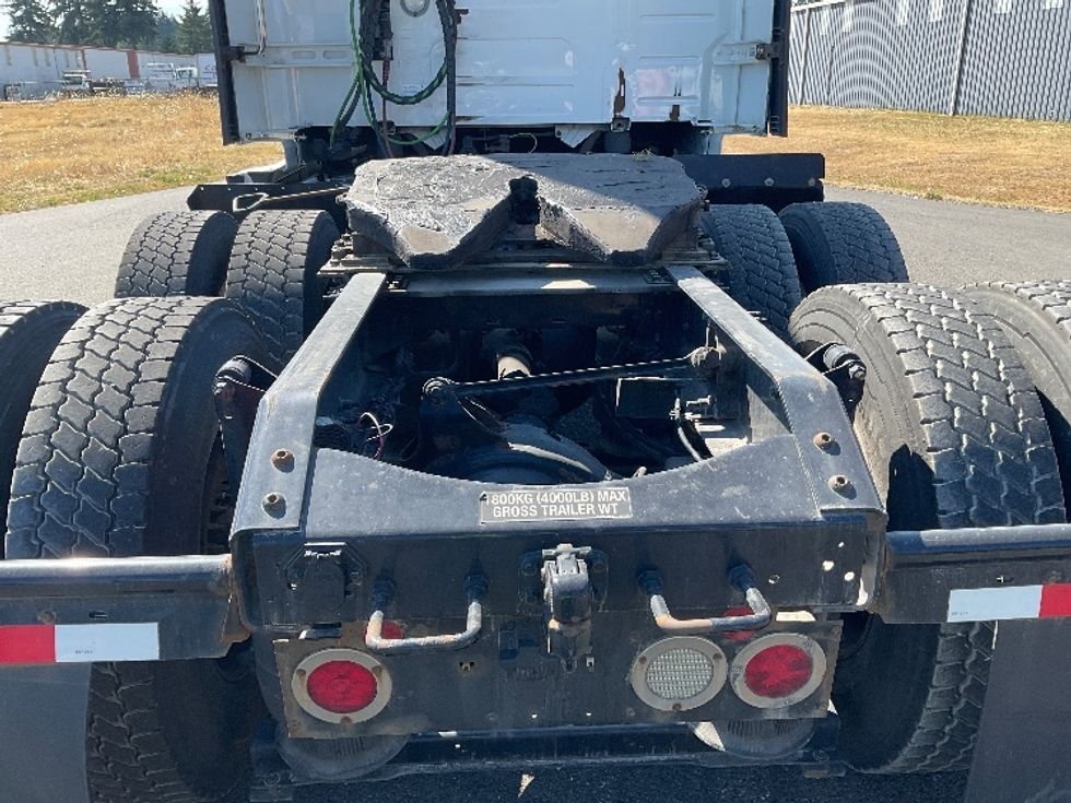 Sleeper Tractor-Heavy Duty Tractors-Volvo-2019-VNL64760-Lacey-WA-512,004\n\t\tmiles-$ 70,750 - Image 3