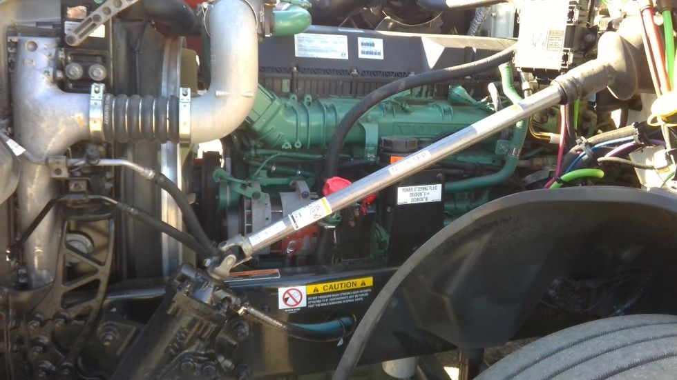 Sleeper Tractor-Heavy Duty Tractors-Volvo-2019-VNL64760-Lacey-WA-512,004\n\t\tmiles-$ 70,750 - Image 9