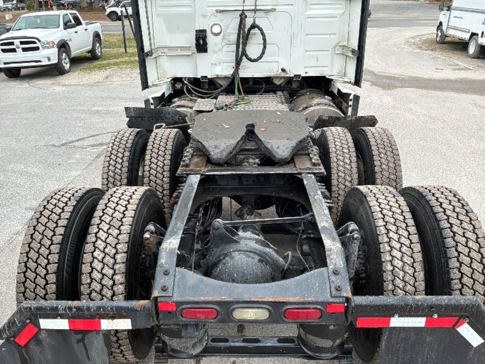 Sleeper Tractor-Heavy Duty Tractors-Volvo-2019-VNL64760-Mebane-NC-354,028\n\t\tmiles-$ 64,000 - Image 5