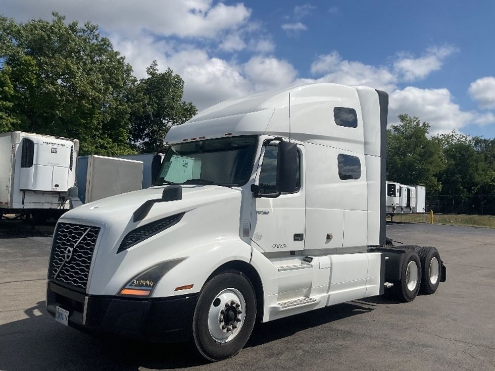 Sleeper Tractor-Heavy Duty Tractors-Volvo-2019-VNL64760-Piqua-OH-514,654\n\t\tmiles-$ 60,500 - Image 3