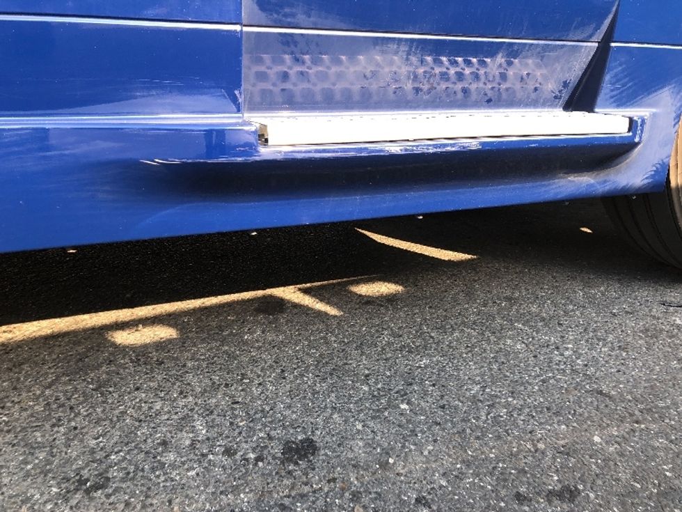 Sleeper Tractor-Heavy Duty Tractors-Volvo-2019-VNL64860-Spokane Valley-WA-656,840\n\t\tmiles-$ 64,250 - Image 24