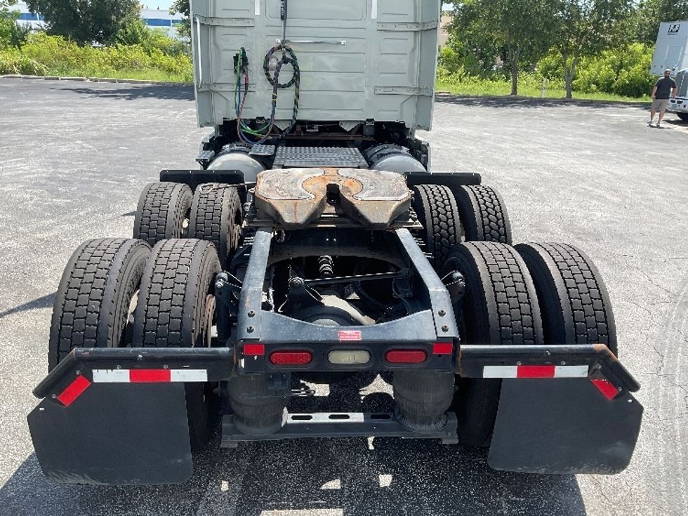 Sleeper Tractor-Heavy Duty Tractors-Volvo-2020-VNL64400-Tampa-FL-242,975\n\t\tmiles-$ 74,750 - Image 6