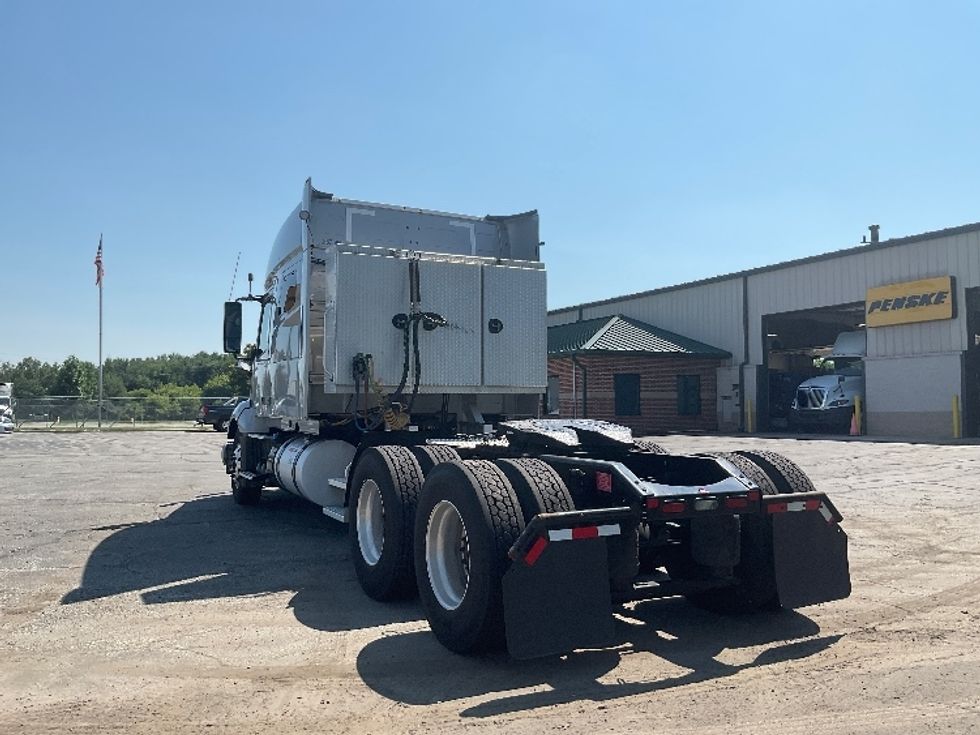 Sleeper Tractor-Heavy Duty Tractors-Volvo-2020-VNL64740-La Porte-IN-628,734\n\t\tmiles-$ 54,000 - Image 5