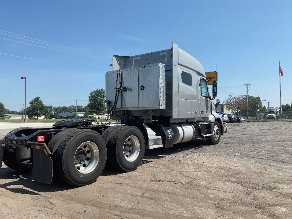 Sleeper Tractor-Heavy Duty Tractors-Volvo-2020-VNL64740-La Porte-IN-628,734\n\t\tmiles-$ 54,000 - Image 7