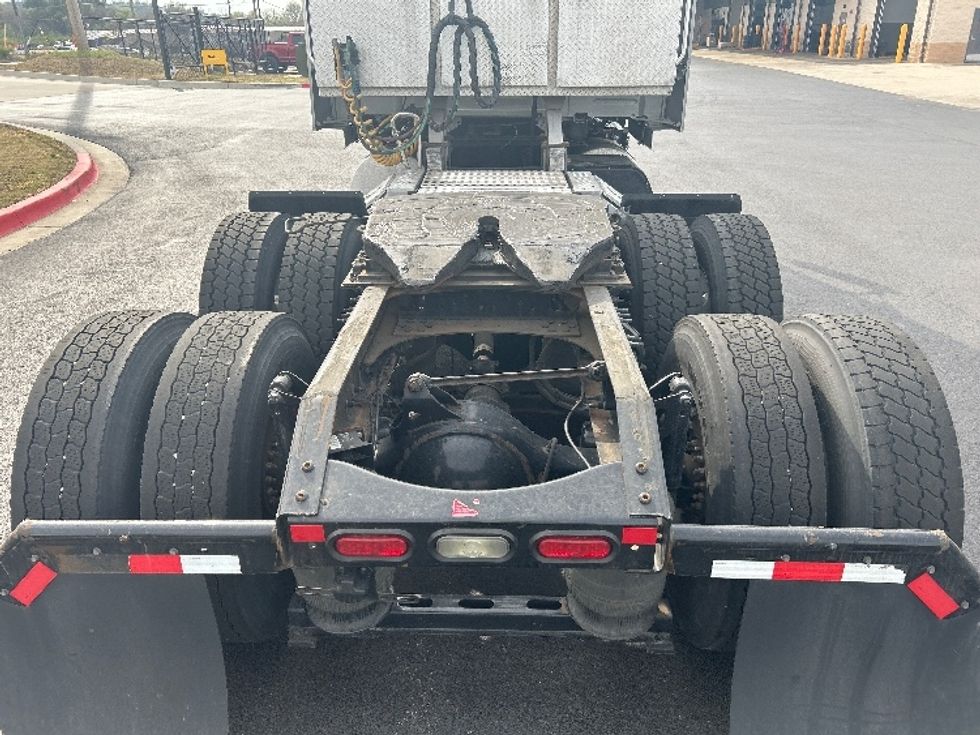 Sleeper Tractor-Heavy Duty Tractors-Volvo-2020-VNL64740-Lowell-AR-699,729\n\t\tmiles-$ 43,500 - Image 6