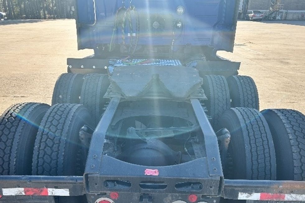 Sleeper Tractor-Heavy Duty Tractors-Volvo-2020-VNL64760-Atlanta-GA-829,062\n\t\tmiles-$ 41,250 - Image 5