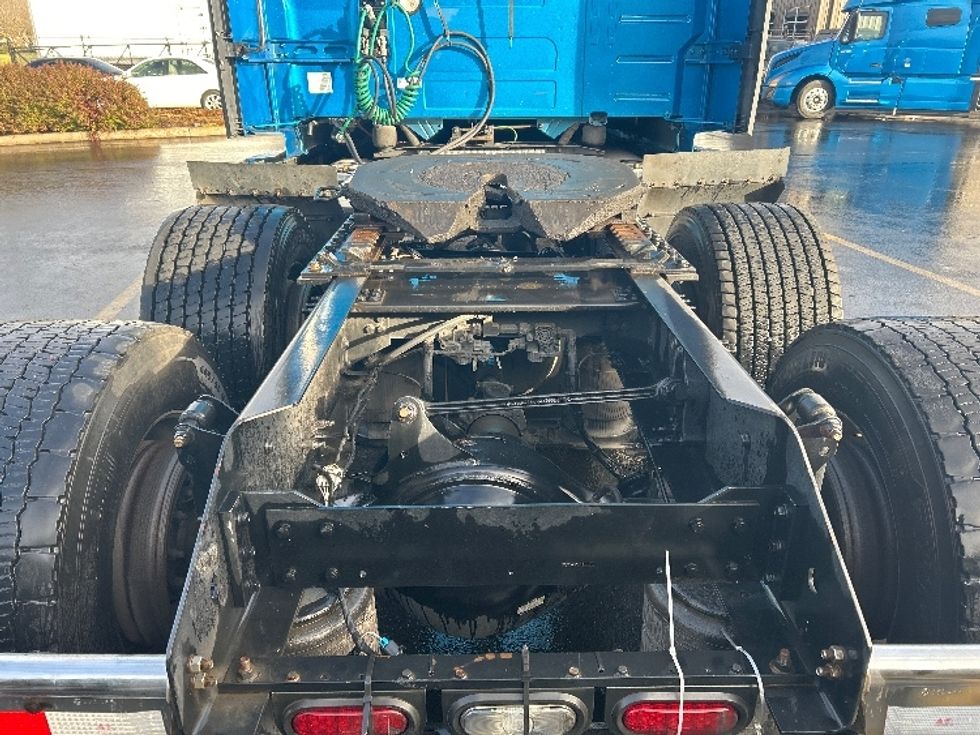 Sleeper Tractor-Heavy Duty Tractors-Volvo-2020-VNL64760-Coburg-OR-493,991\n\t\tmiles-$ 61,750 - Image 6