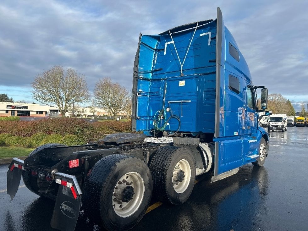 Sleeper Tractor-Heavy Duty Tractors-Volvo-2020-VNL64760-Coburg-OR-493,991\n\t\tmiles-$ 61,750 - Image 7