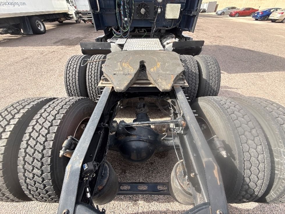 Sleeper Tractor-Heavy Duty Tractors-Volvo-2020-VNL64760-Dallas-TX-613,628\n\t\tmiles-$ 59,500 - Image 6