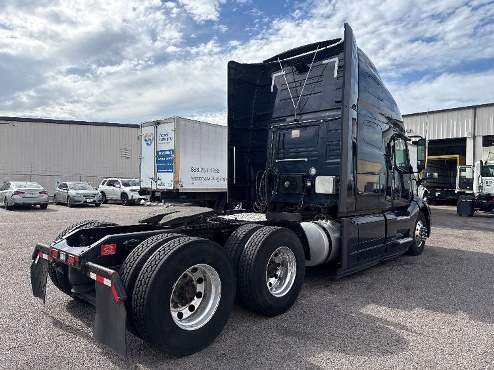 Sleeper Tractor-Heavy Duty Tractors-Volvo-2020-VNL64760-Dallas-TX-613,628\n\t\tmiles-$ 59,500 - Image 7