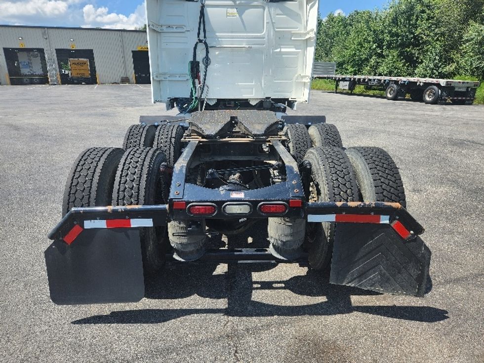 Sleeper Tractor-Heavy Duty Tractors-Volvo-2020-VNL64760-Elizabethtown-KY-589,591\n\t\tmiles-$ 56,250 - Image 6