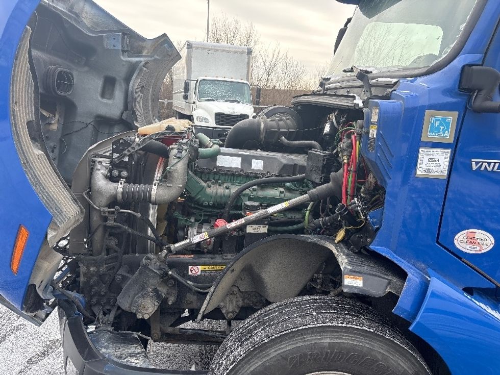 Sleeper Tractor-Heavy Duty Tractors-Volvo-2020-VNL64760-Indianapolis-IN-710,058\n\t\tmiles-$ 45,250 - Image 20