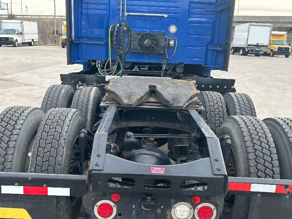Sleeper Tractor-Heavy Duty Tractors-Volvo-2020-VNL64760-Indianapolis-IN-841,537\n\t\tmiles-$ 35,750 - Image 6