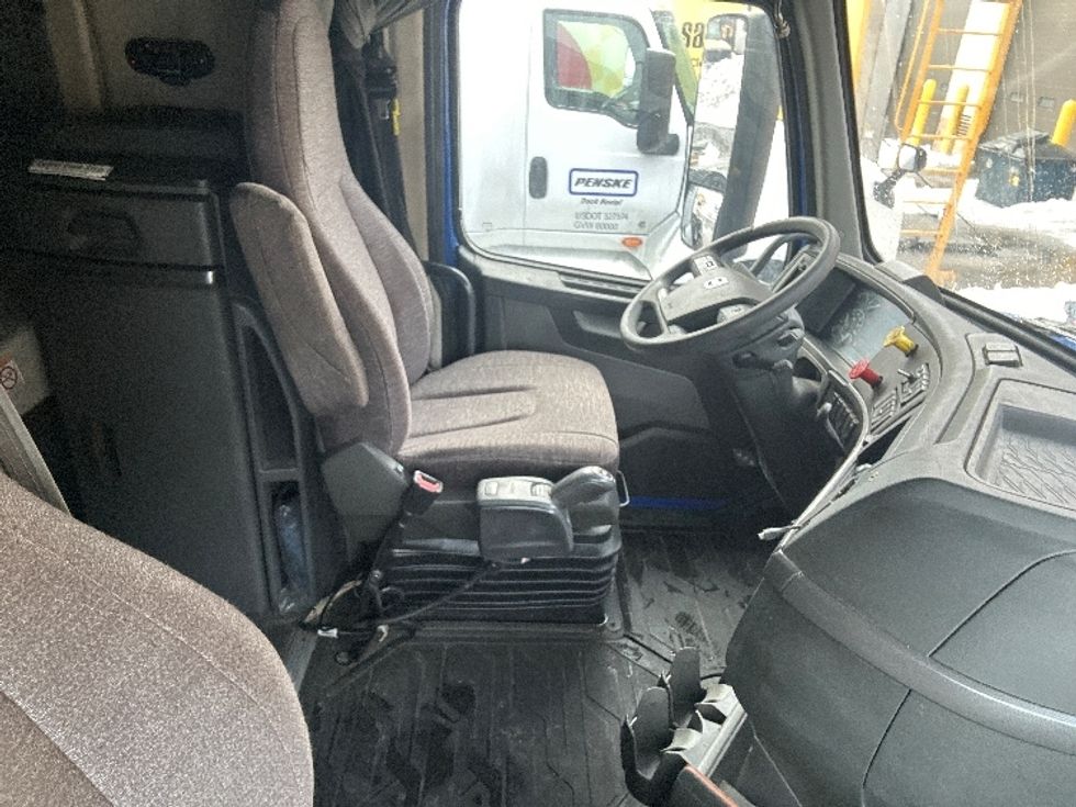 Sleeper Tractor-Heavy Duty Tractors-Volvo-2020-VNL64760-Indianapolis-IN-844,748\n\t\tmiles-$ 35,500 - Image 15